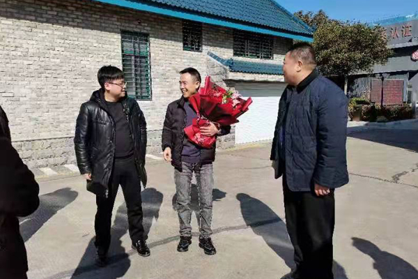 喜迎新春，南莫鎮(zhèn)領導到我公司慰問走訪